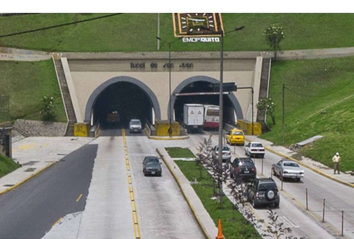 Los t&uacute;eneles permanecer&aacute;n cerrados durante la noche del mi&eacute;rcoles para mantenimiento preventivo. Foto: Cortes&iacute;a Municipio de Quito