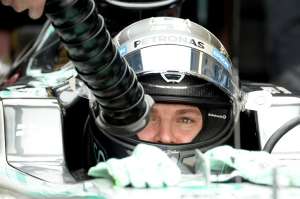 Rosberg estableci&oacute; su mejor tiempo en 1 minuto 41 segundos y 856 mil&eacute;simas en el ensayo del viernes. Foto: AFP