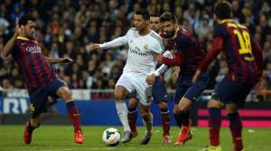 Cristiano Ronaldo (c) es una de las figuras que protagonizar&aacute;n el Cl&aacute;sico de Espa&ntilde;a.