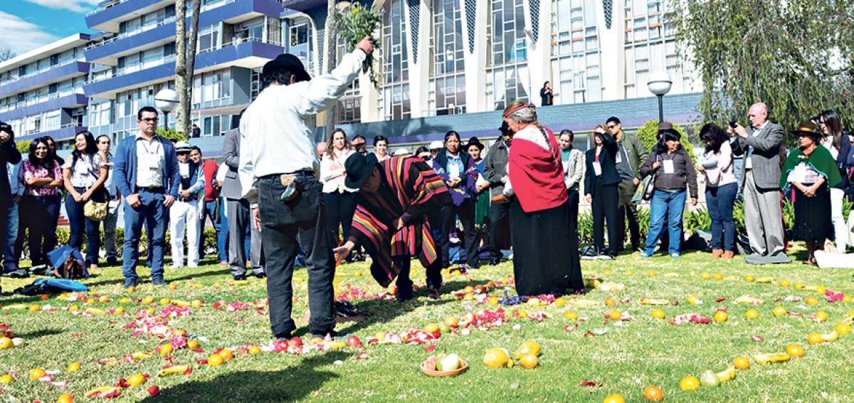 El tratado propicia el acceso a los recursos gen&eacute;ticos asegurando la distribuci&oacute;n justa y equitativa.