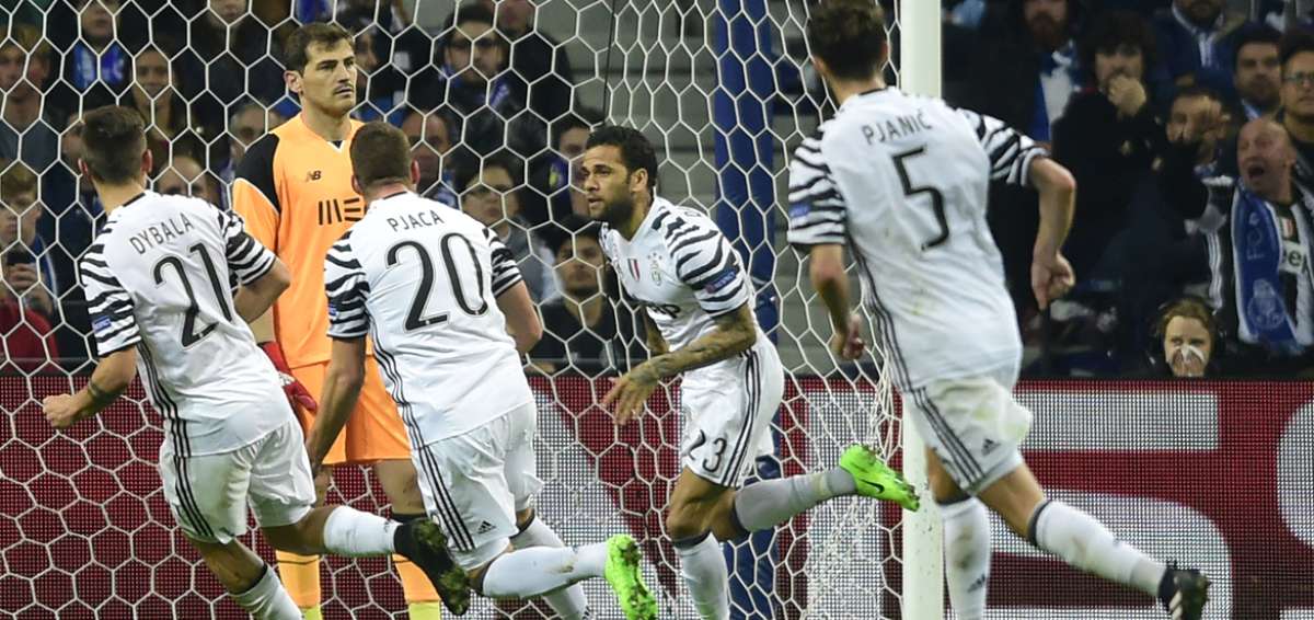 La Juventus vence 2-0 al Oporto y encarrila su pase a cuartos