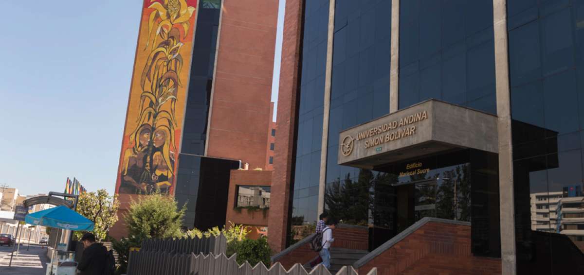 El 70% del presupuesto anual que maneja la Universidad Andina proviene del Estado. El IESS y la Contralor&iacute;a General del Estado realizaron auditor&iacute;as. 