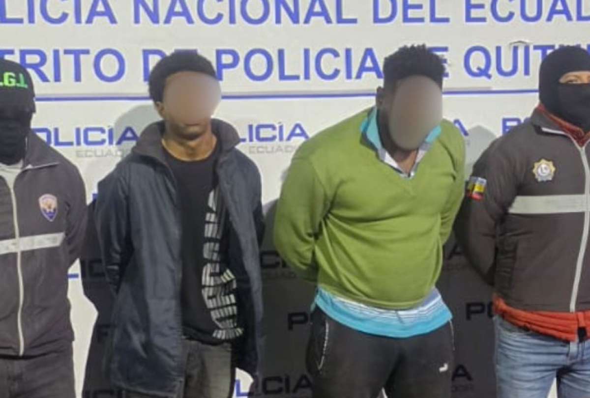 La Polic&iacute;a detuvo a supuestos integrantes de los 'Lobos'.