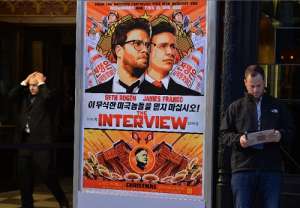 Sony autoriza proyecci&oacute;n limitada de The Interview el d&iacute;a de Navidad (Video)