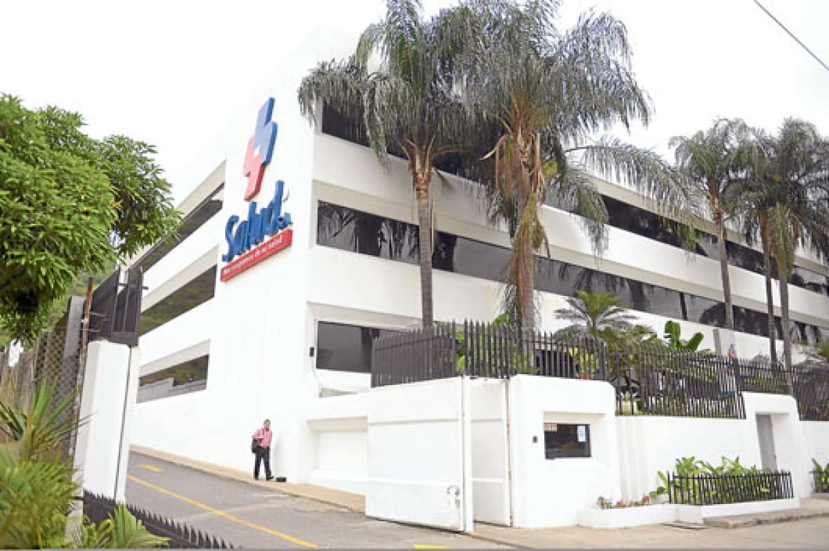 Se estima que en Ecuador hay alrededor de 700 mil usuarios de medicina prepagada, cada uno con diferentes experiencias. Foto: Jos&eacute; Mor&aacute;n.
