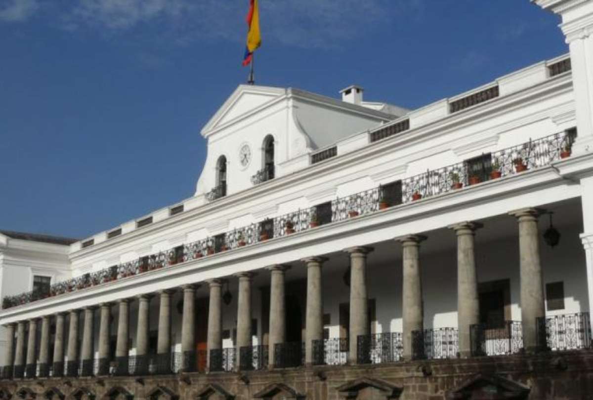 La reorganizaci&oacute;n estatal contempla la creaci&oacute;n de los ministerios de Desarrollo Econ&oacute;mico y Productivo, e Infraestructura Tecnol&oacute;gica.