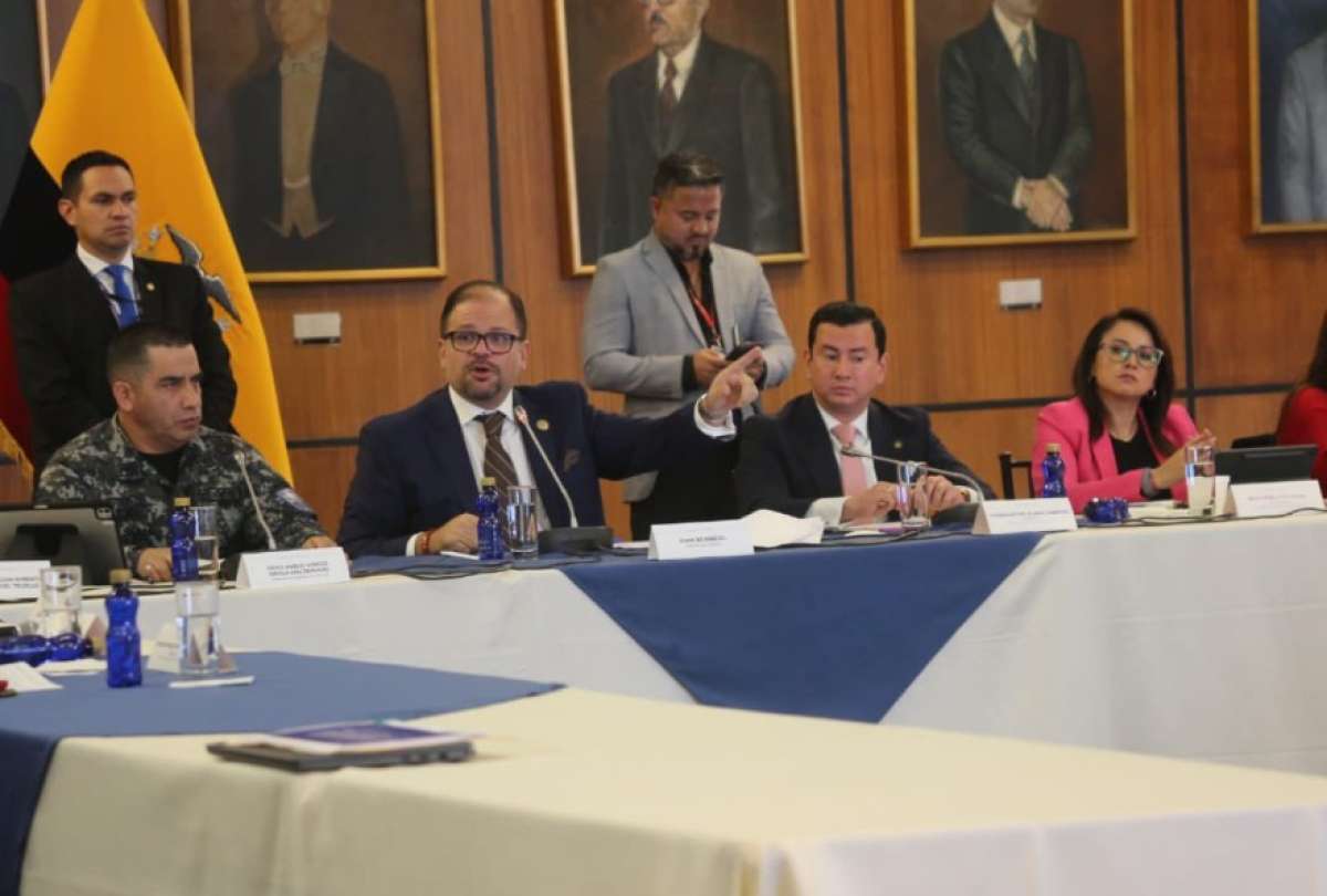 El ministro del Interior acudió a la Comisión de Fiscalización.