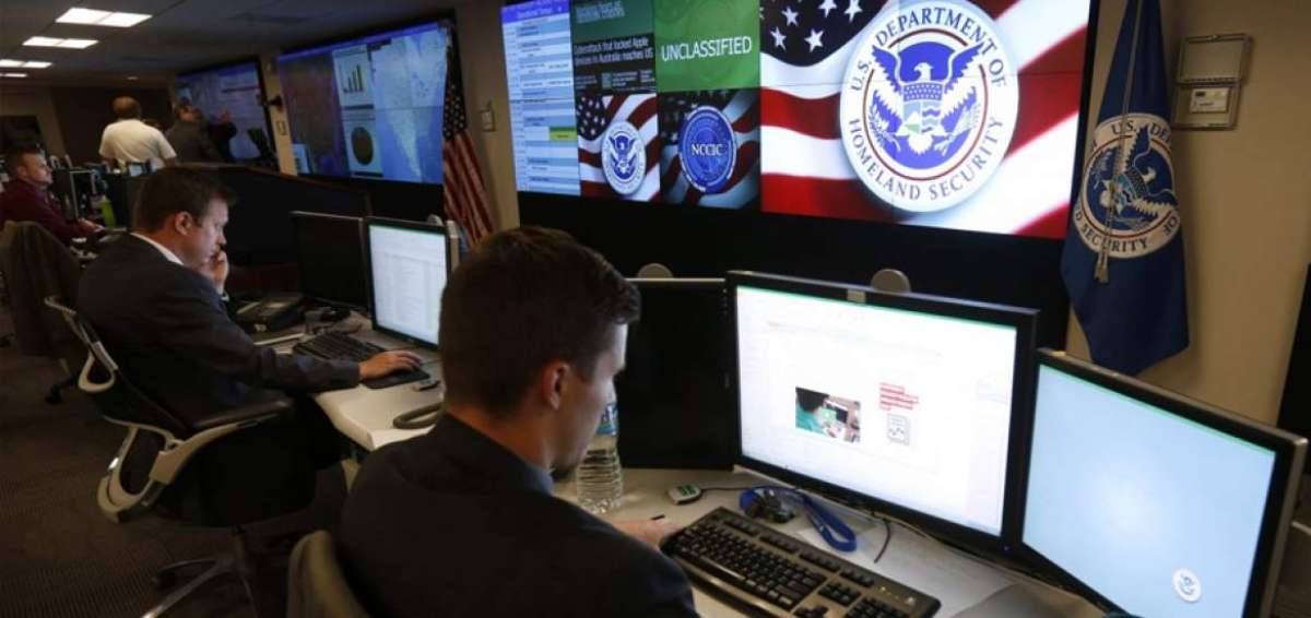 El FBI ha confirmado que usa Facebook para identificar y seguir a presuntos terroristas y criminales.