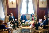 El presidente Guillermo Lasso se reunió con la canciller de la India, Meenakashi Lekh este 7 de noviembre. 