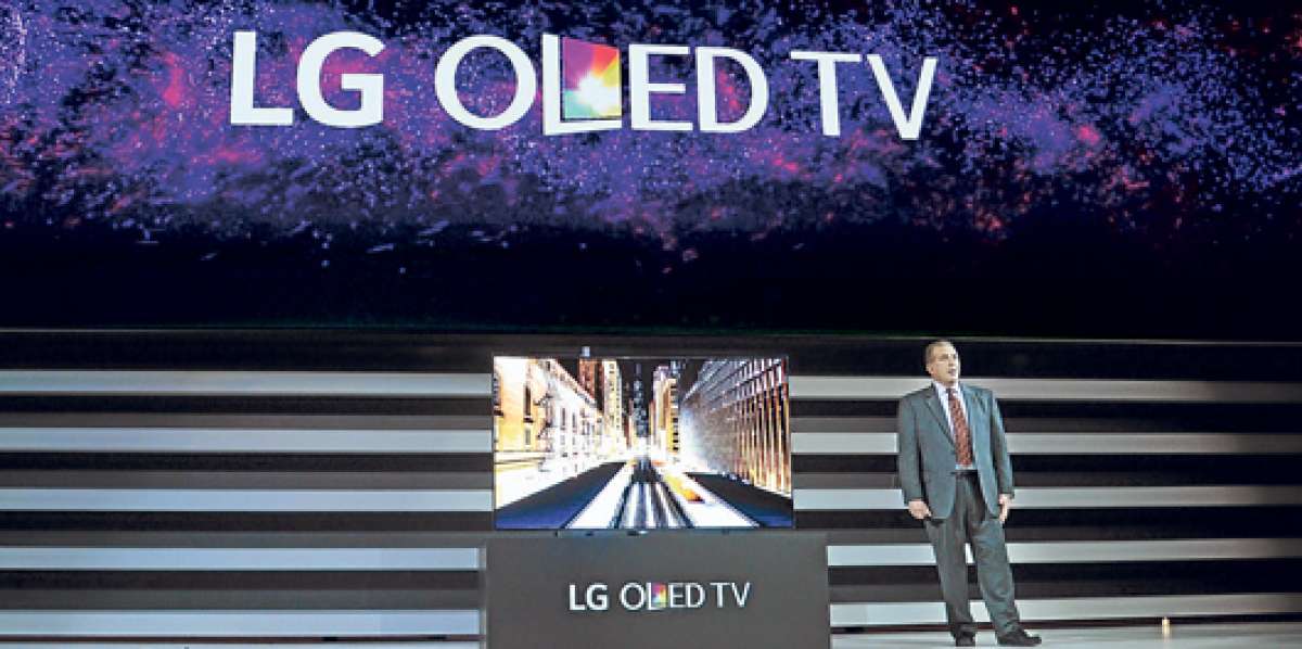 LG anunci&oacute; la expansi&oacute;n de su gama de televisores 4K, que incluye pantallas planas y ligeramente curvas. Foto: AFP