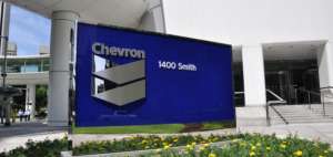 Ecuador rechaza fallo de Corte de EE.UU. favorable a petrolera Chevron
