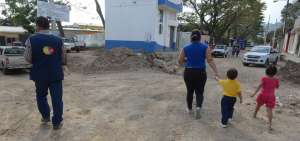 La poblaci&oacute;n de Puerto Hondo espera la culminaci&oacute;n de los trabajos de alcantarillado sanitario.  