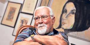 El autor de la novela Henry Black (1969) a&uacute;n escribe art&iacute;culos period&iacute;sticos y, despu&eacute;s de que se publicaran sus cuentos, reaparecen sus ensayos y cr&iacute;ticas. Foto: Tomado de andes