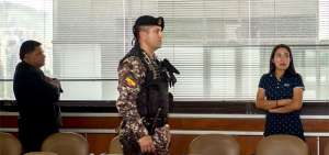 Ra&uacute;l Chicaiza (izquierda) y Diana Falc&oacute;n (derecha) durante su comparecencia en la audiencia del 14 de marzo pasado, en la que fueron sentenciados.