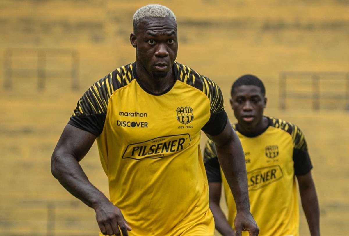 Felipe Caicedo podría seguir en Barcelona SC.