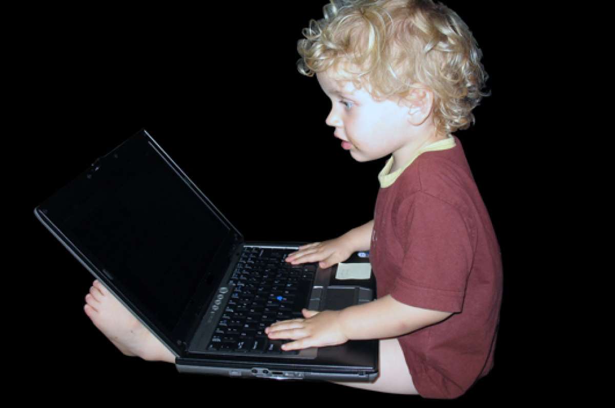 El t&eacute;rmino &ldquo;nativos digitales&rdquo; se refiere a las generaciones de personas que nacieron cuando el mundo ya se hab&iacute;a vuelto un entorno digital. Foto: Tomada de sxc.hu