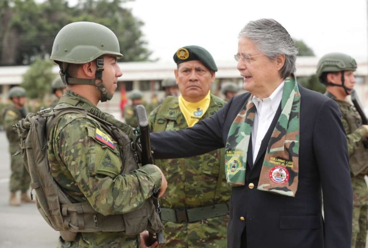 Presidente Guillermo Lasso ratifica su compromiso de fortalecer las Fuerzas Armadas