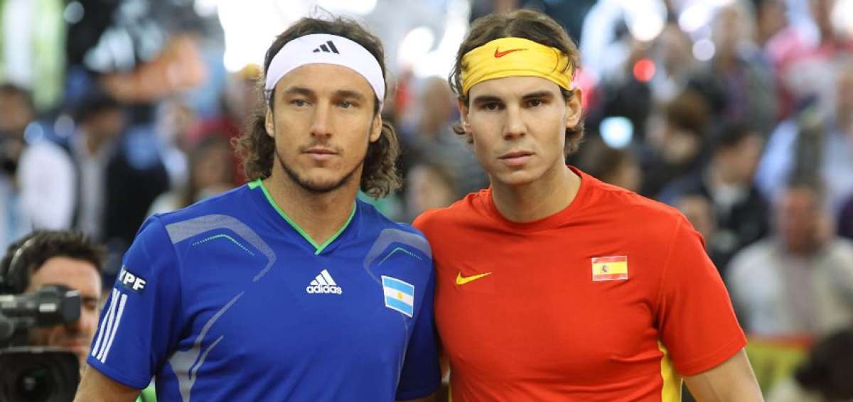 En 2011, el tenista argentino Juan &ldquo;Pico&rdquo; M&oacute;naco (i) enfrent&oacute; en la final de la Copa Davis al espa&ntilde;ol Rafael Nadal. En 2016 gan&oacute; la Ensaladera de Plata.