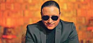 Elvis Crespo regresa a Ecuador para ofrecer "shows" en Guayaquil y Gualaceo