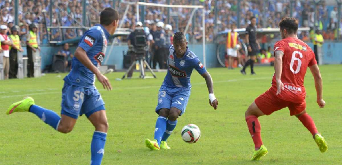 Miler Bola&ntilde;os definir&aacute; su situaci&oacute;n con Emelec, antes del viaje que realizar&aacute; el equipo a Buenos Aires.