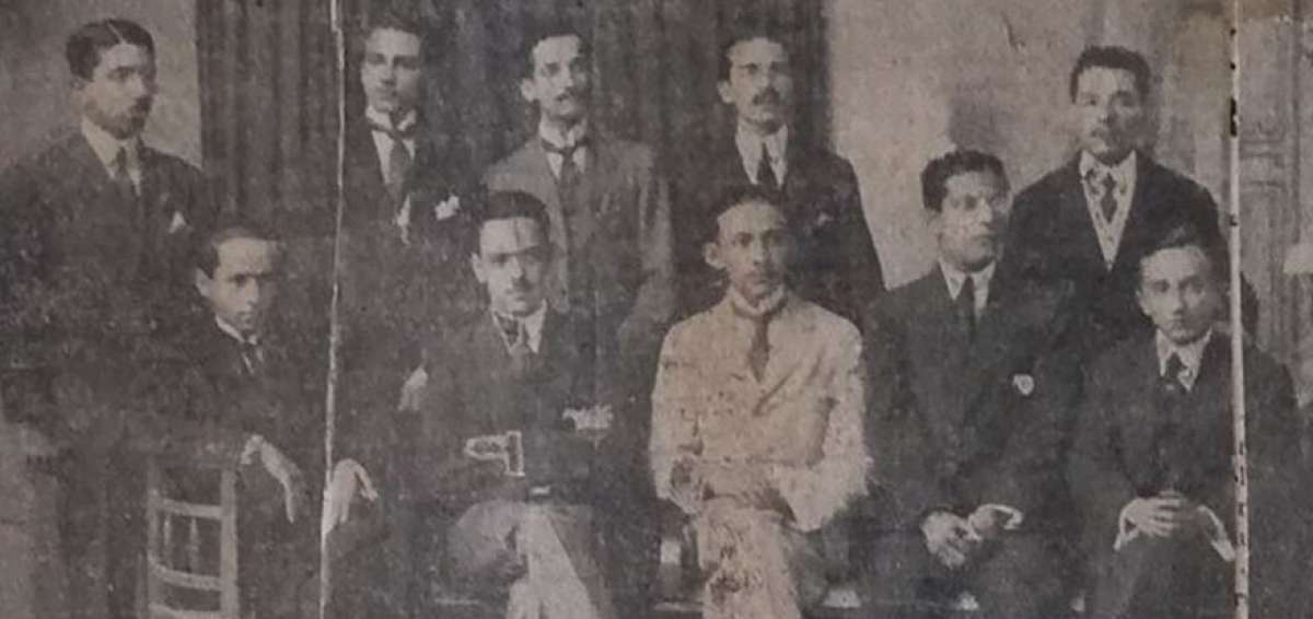 Alumnos reciben reconocimientos de la Universidad