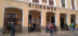 Riobamba contar&aacute; con una ordenanza para prevenir el consumo de alcohol en espacios p&uacute;blicos