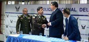 La posesi&oacute;n del general Nelson Villegas, como Comandante General de la Polic&iacute;a, estuvo enmarcada en promesas de lucha contra el narcoterrorismo.