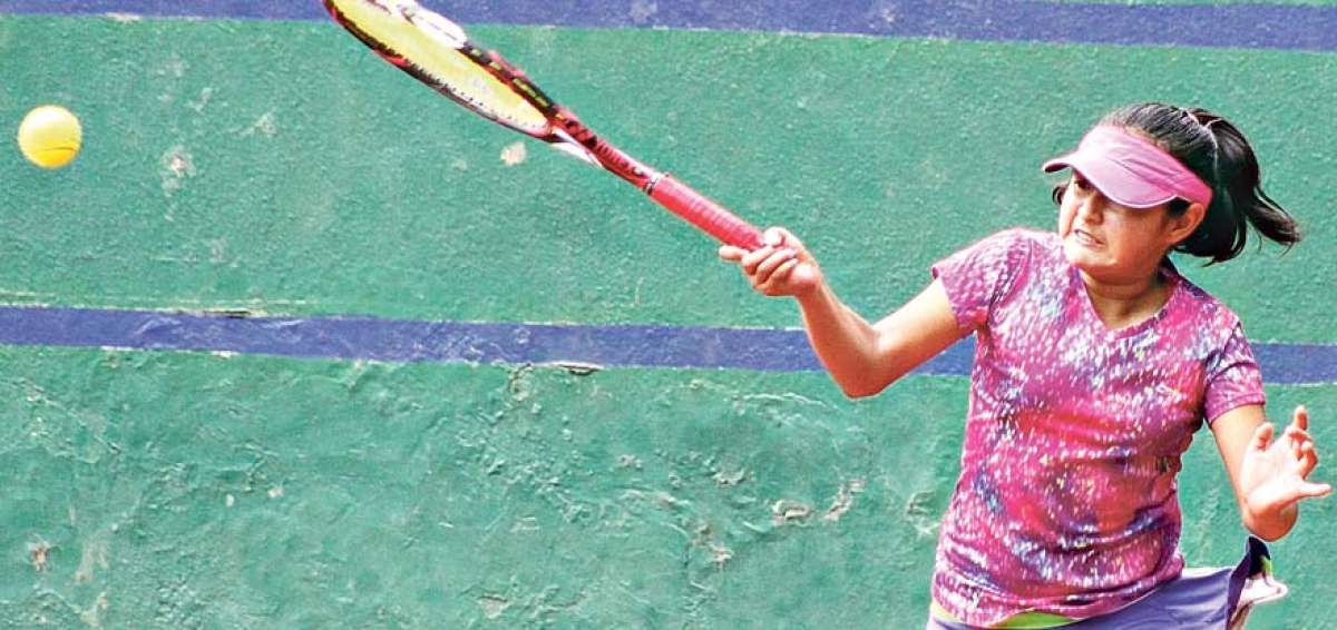 Lucero se complic&oacute; en el segundo parcial cuando dej&oacute; que su rival la iguale a  5, sin embargo cerr&oacute; el compromiso en los siguientes juegos.  