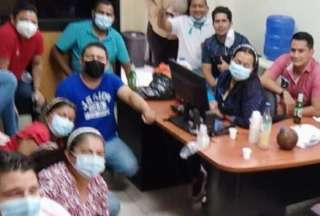Gerente del Hospital Martín Icaza fue desvinculada por libar con otros funcionarios dentro de las instalaciones