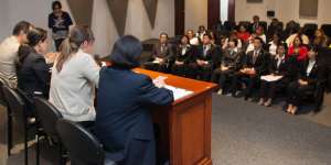 La comitiva fue recibida por autoridades del Ministerio de Relaciones Exteriores.