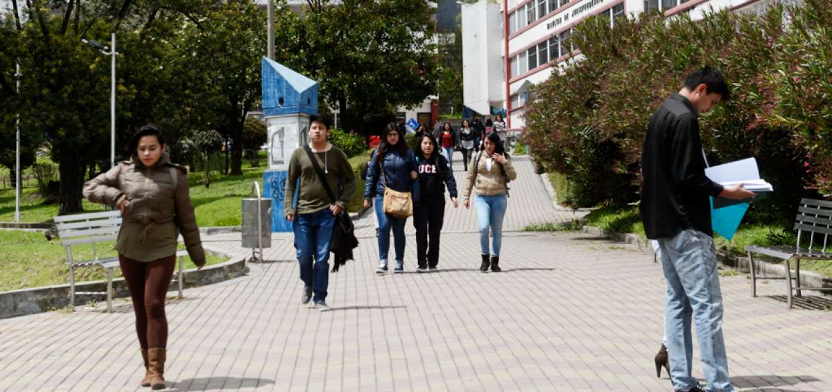 La carrera de Medicina en la Universidad Central de Quito es la m&aacute;s demandada. La autoridades nacionales descartan un d&eacute;ficit de cuotas. 