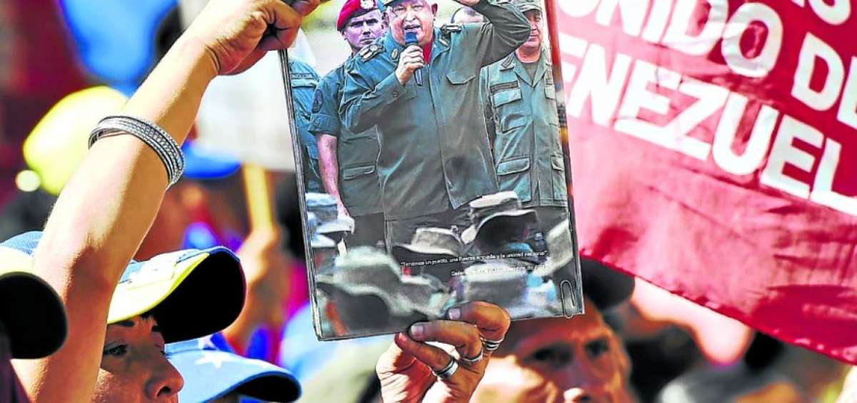 Los gobernadores y alcaldes llamaron a varias manifestaciones para repudiar las sanciones contra Venezuela. La primera fue en Caracas.