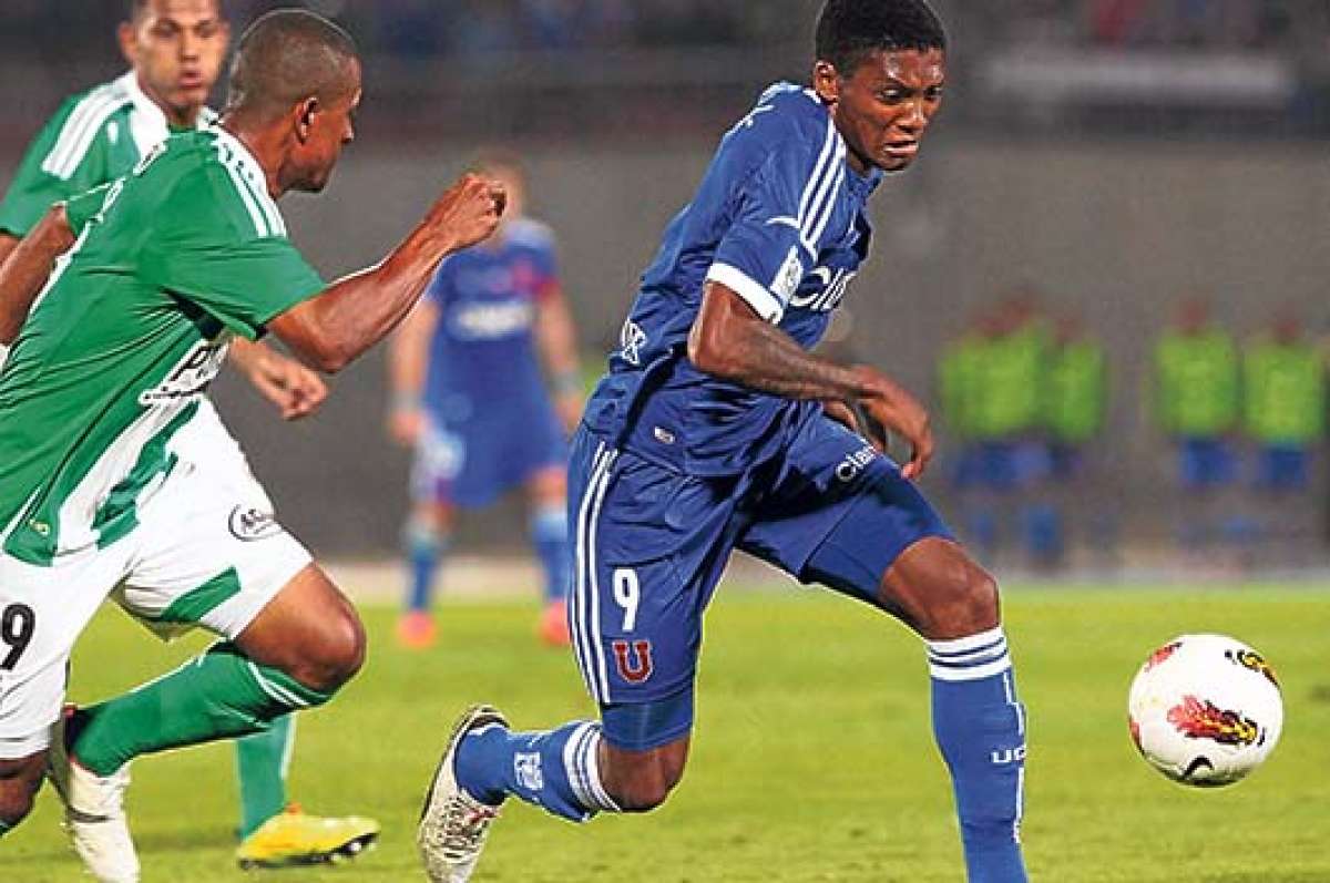 Junior Fernandes sali&oacute; lesionado luego del encuentro de Dinamo ante RNKSplit.
