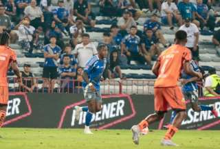 Emelec volvió a ceder puntos en su casa