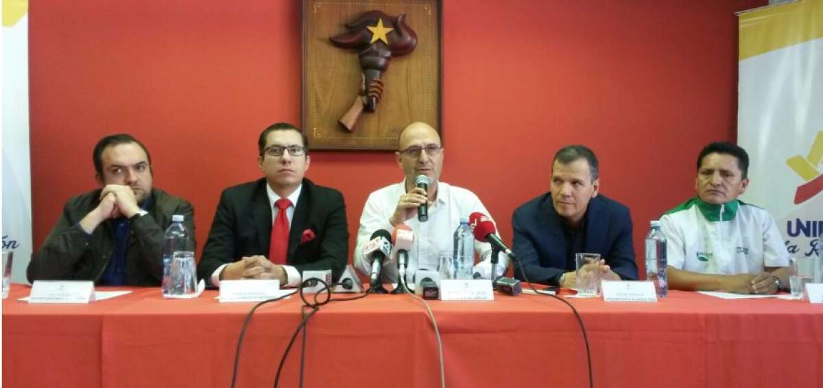 Frente Unidos: "Bases de Centro Democr&aacute;tico se sienten traicionados por Jairala"