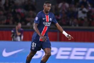 Pacho fue titular en una nueva goleada