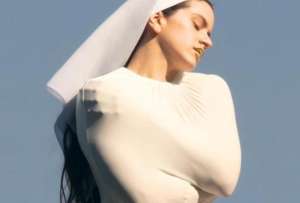 Rosalía, en una imagen promocional de su nuevo álbum.