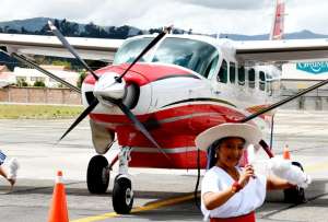 Una aerol&iacute;nea cuencana present&oacute; este nuevo medio de transporte que tiene capacidad para nueve personas.