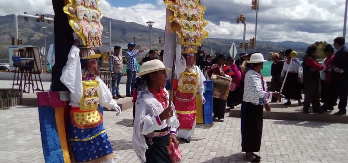 El desfile cont&oacute; con la participaci&oacute;n de 76 comparsas, nacionales e internacionales.