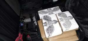 98 kilos de coca&iacute;na fueron hallados en patrullero policial