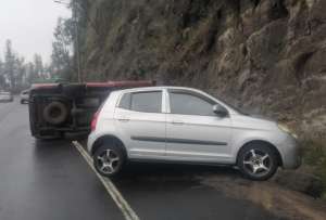 Siniestro de tránsito en la Av. Simón Bolívar en Quito