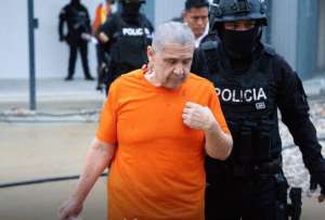 Traslados a la “Cárcel del Encuentro”: Noboa exhibe a presos de alto perfil y anuncia que “ya no serán intocables”