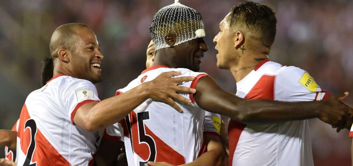 Per&uacute; sorprendi&oacute; en Asunci&oacute;n tras golear 4-1 a Paraguay
