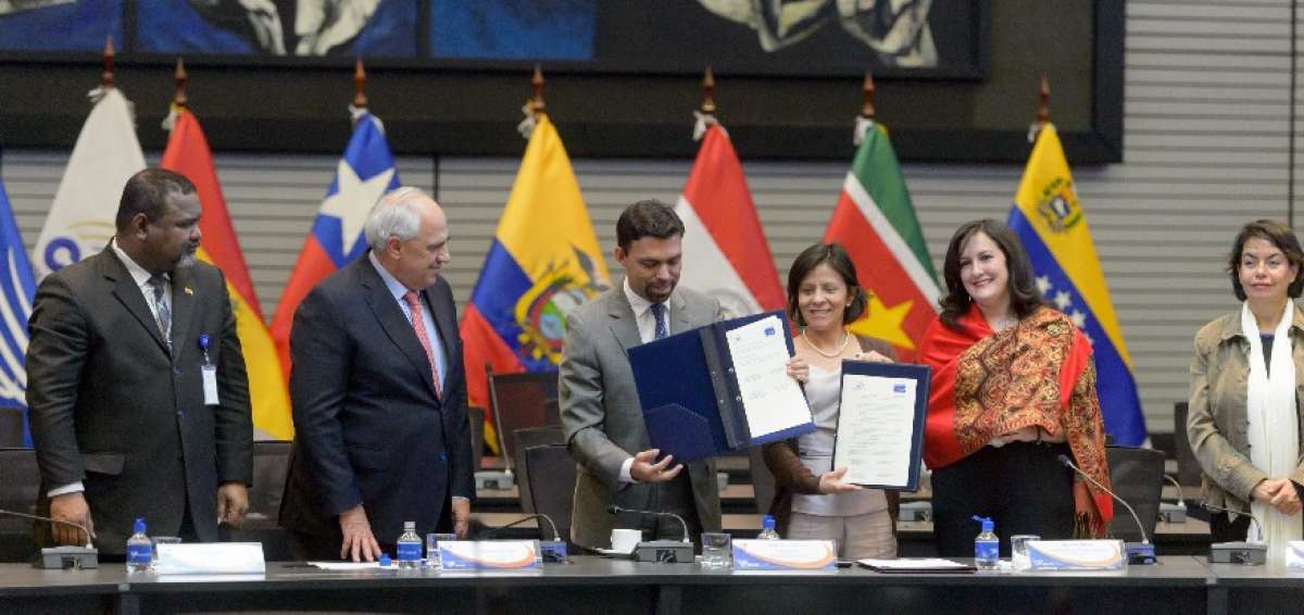 La Unasur se une as&iacute; a equipos de la Organizaci&oacute;n de la OEA, Uniore  y la Asociaci&oacute;n Mundial de Organismos Electorales.