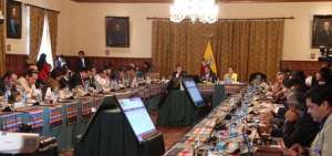 Presidente Correa se re&uacute;ne con los gobernadores en Quito