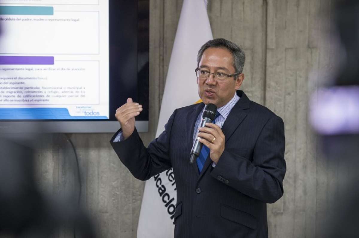 El ministro de Educaci&oacute;n, Augusto Espinosa, indic&oacute; que desde julio arrancar&aacute; el programa de bachillerato intensivo en el pa&iacute;s. Foto: Archivo/ EL TEL&Eacute;GRAFO.
