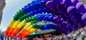 El pasado 24 de junio, se realiz&oacute; en la ciudad de Nueva York el desfile del Orgullo Gay. El evento conmemora los disturbios que estallaron en respuesta a una redada policial en un bar gay de Nueva York llamado Stonewall Inn en junio 1969.