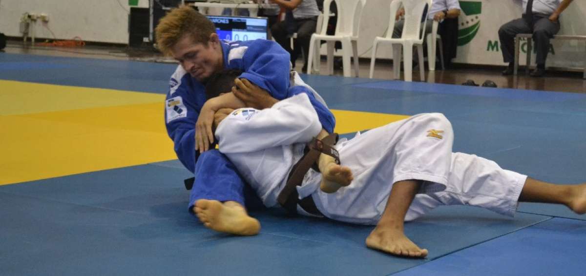 El evento, que se desarrollar&aacute; en el coliseo municipal La Loma, cont&oacute; con la participaci&oacute;n del campe&oacute;n panamericano Lenin Preciado.