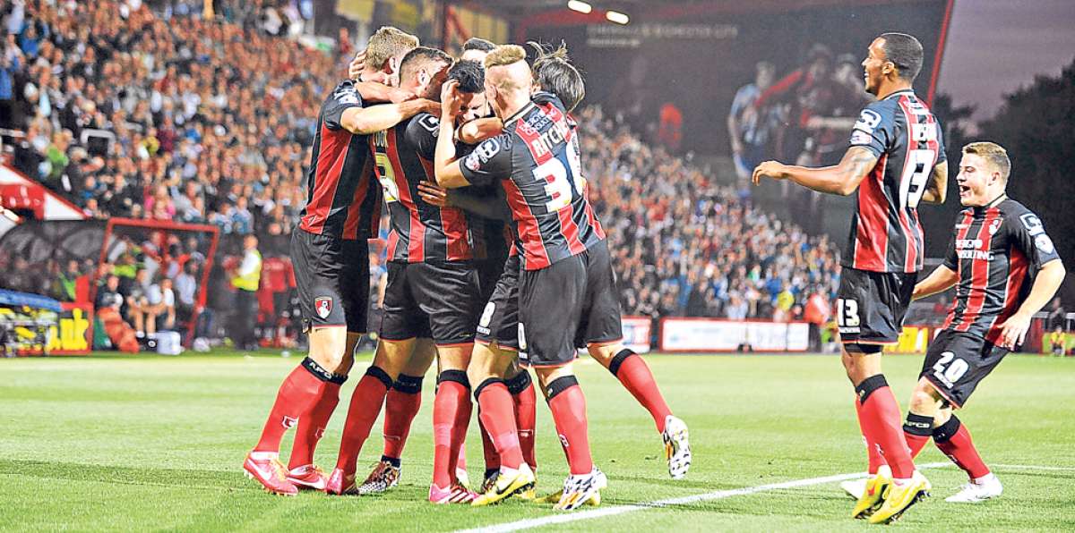El Bournemouth ascendi&oacute; a la Premier League luego de golear 3-0 al Bolton Wanderers. Foto: Internet