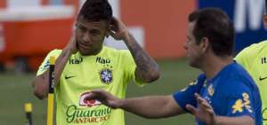 Brasil jugar&aacute; con su particular tri&aacute;ngulo ofensivo, en el que Neymar (izq.) ser&aacute; un &lsquo;falso nueve&rsquo;, asistido por Douglas Costa y Willian.